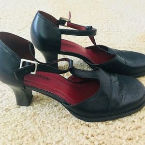 Naturalizer Black leather shoes